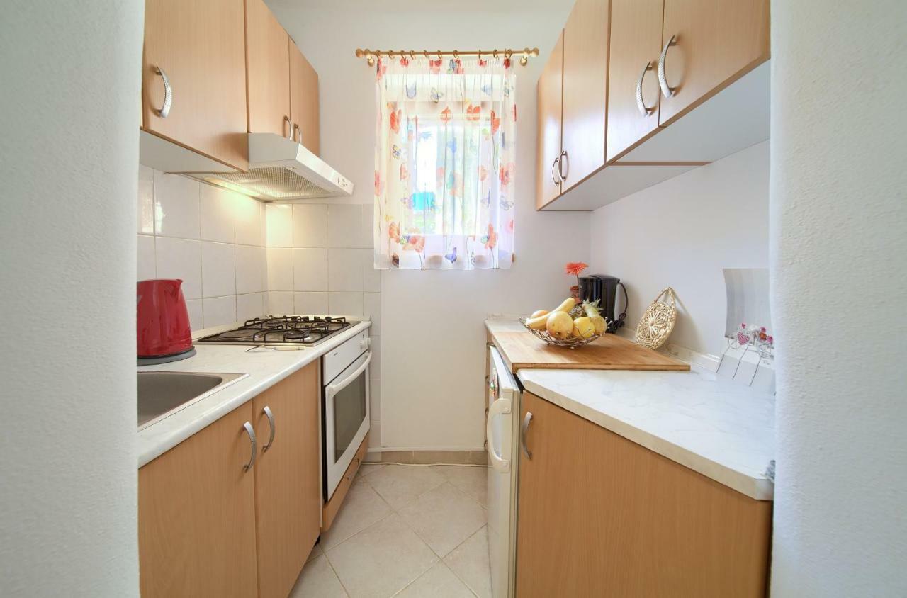 Hrast Apartment คิร์ก ภายนอก รูปภาพ
