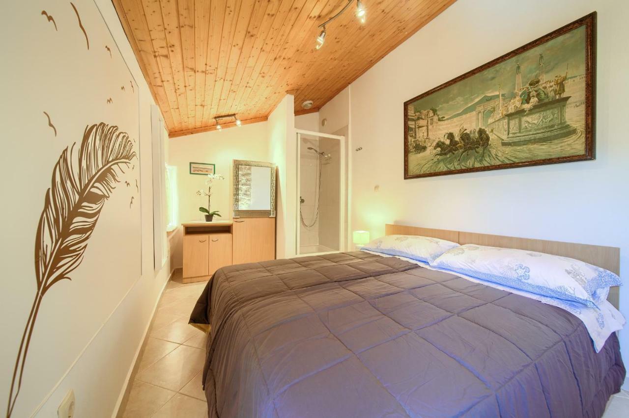 Hrast Apartment คิร์ก ภายนอก รูปภาพ